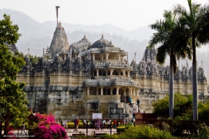 Ранакпур. Самый большой в мире джайнский храм